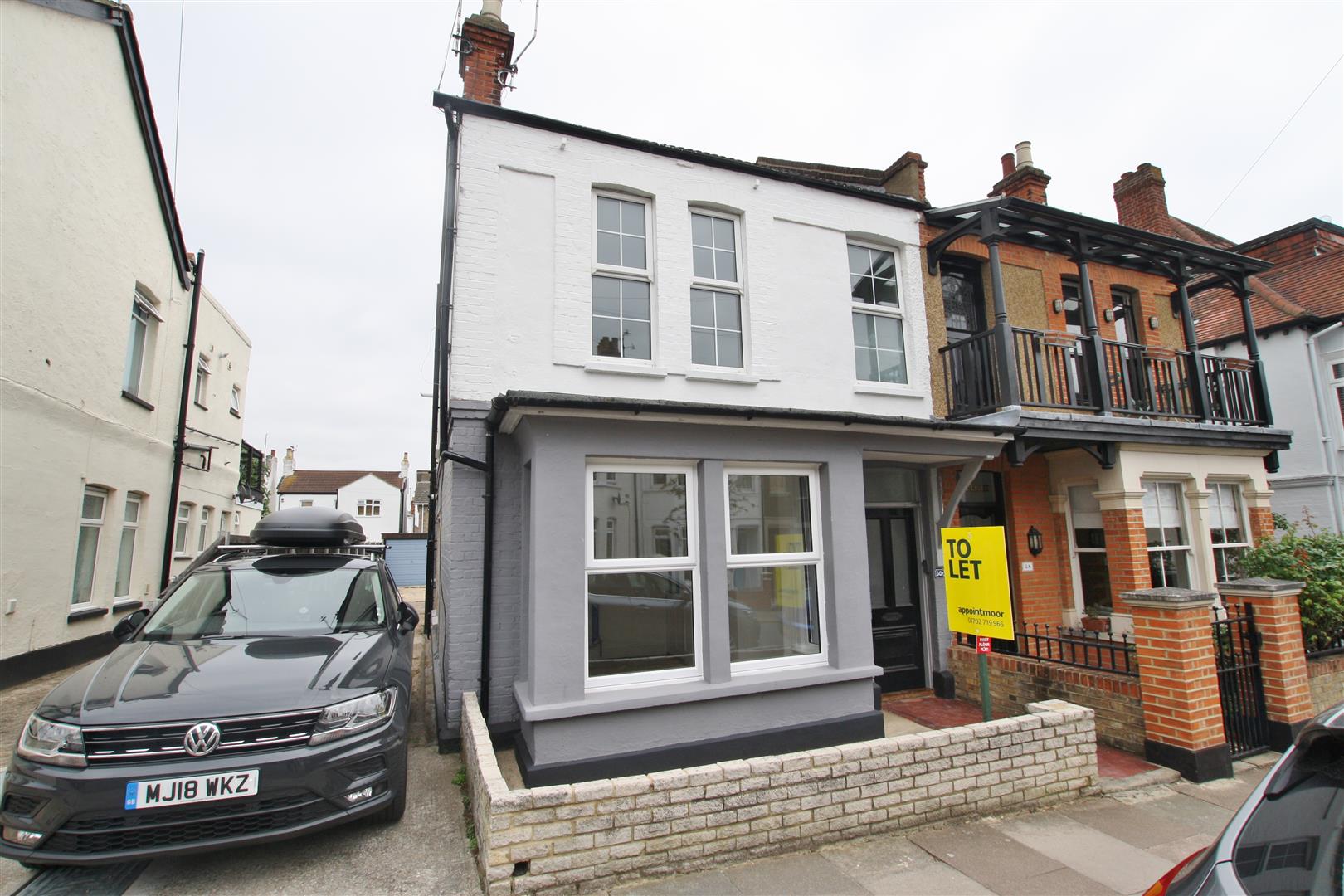 Appointmoor Beach Avenue, LeighOnSea
